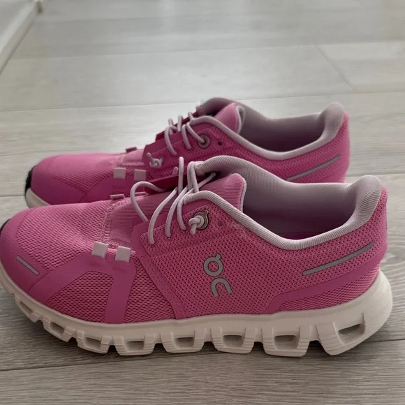 On Running Women's Pink and White Sneakers size 5 - worn once - Picture 8 of 8